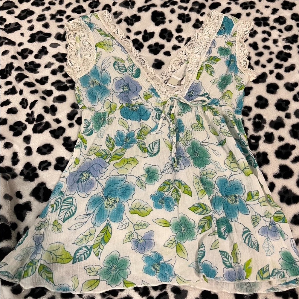 Kiwi Floral Lace Trim Camisole in Blue and Green